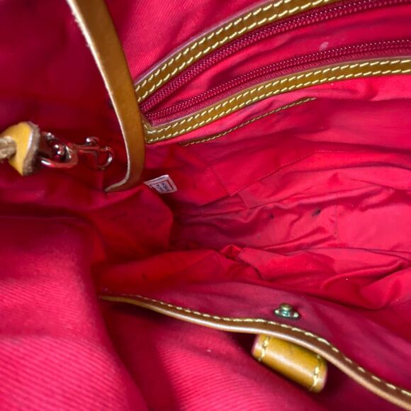 VTG Dooney Bourke Purple Monogram East West Collins Zipper Hobo Handbag J1611778 - Picture 15 of 16